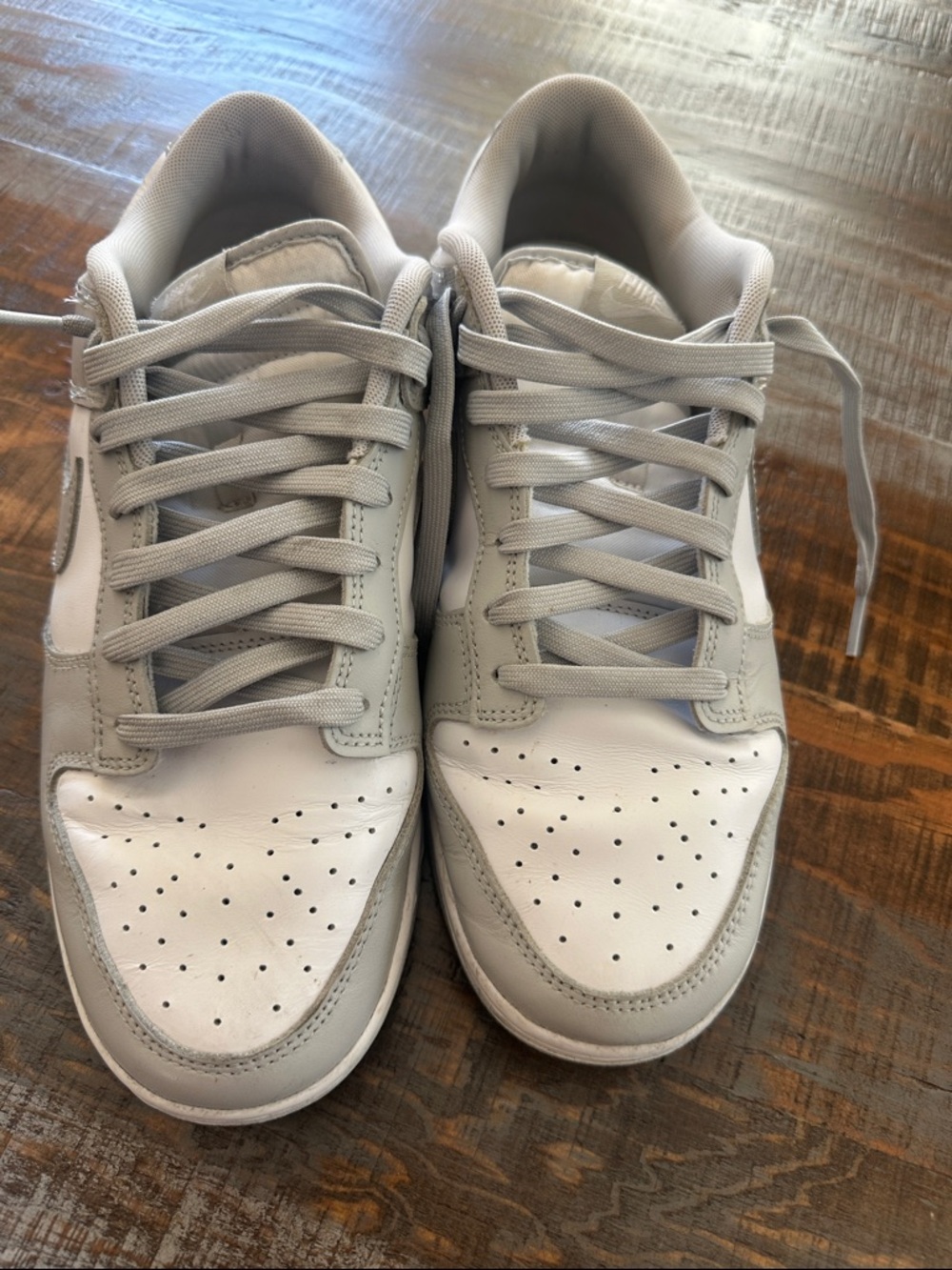 Nike Men's Low-Top Dunks Sneakers in White and Light Gray